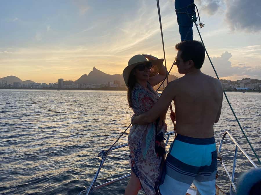 Rio de Janeiro: Sunset Sailboat Tour with Open Bar - The open bar: what is actually included