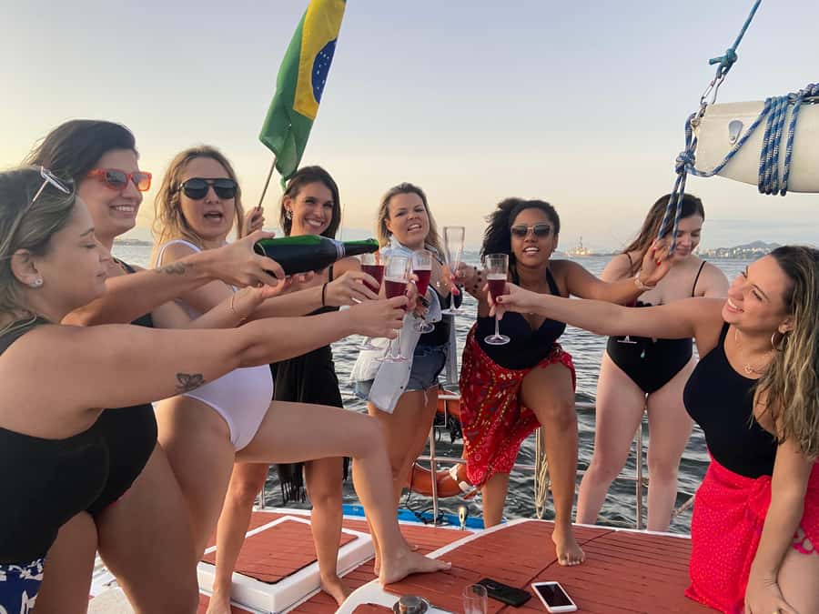 Rio de Janeiro: Sunset Sailboat Tour with Open Bar - Swimming from the sailboat