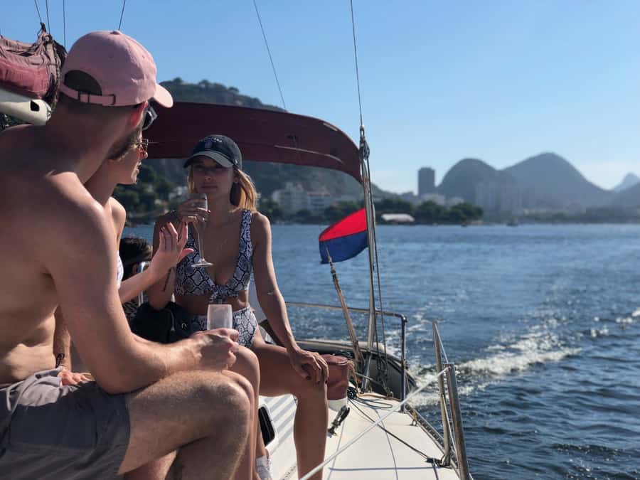 Rio de Janeiro: Sunset Sailing Tour - Boa Viagem Island and Niterói’s bold museum