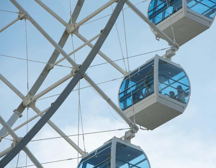 Rio de Janeiro: Yup Star Observation Wheel Ticket - Why the climate-controlled cabins matter