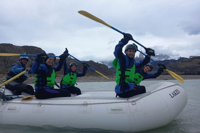Rio de las Vueltas Rafting Experience - El Chalten - Meeting at San Martín 872 and getting ready