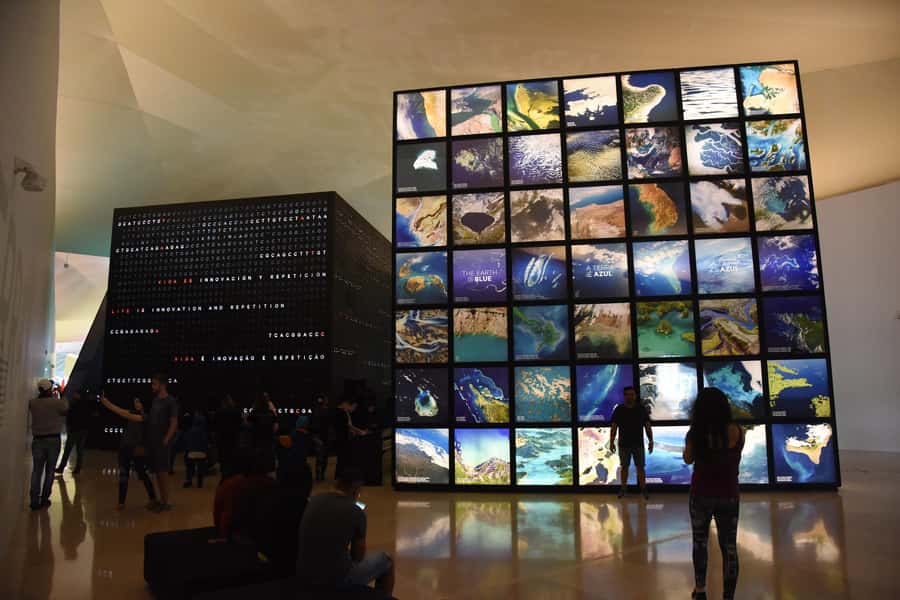 Rio: Olympic Boulevard, AquaRio and Museum of Tomorrow Tour - Walking, weather, and the practical side
