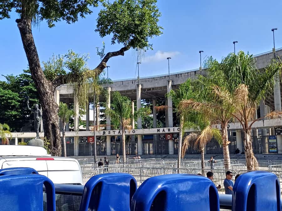Rio Samba Bus: hop-on hop-off city tour in Rio de Janeiro - Sugarloaf Mountain requires extra time and money