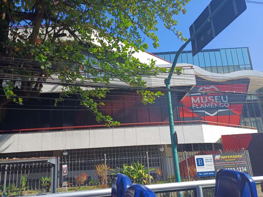 Rio Samba Bus: hop-on hop-off city tour in Rio de Janeiro - Largo do Boticário and Parque Lage