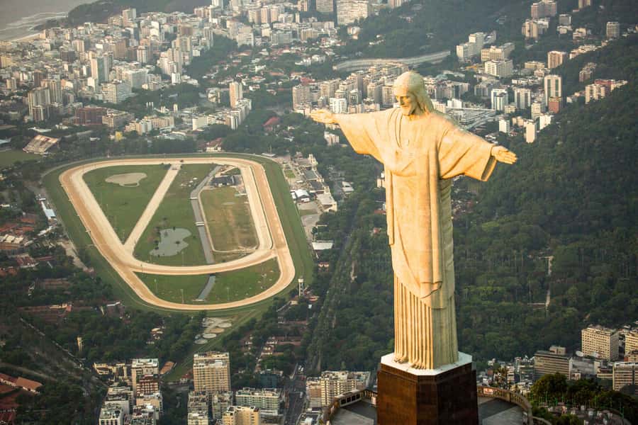 Rio: Sugarloaf Cable Car and Corcovado Train Tickets - Who will like this self-guided format