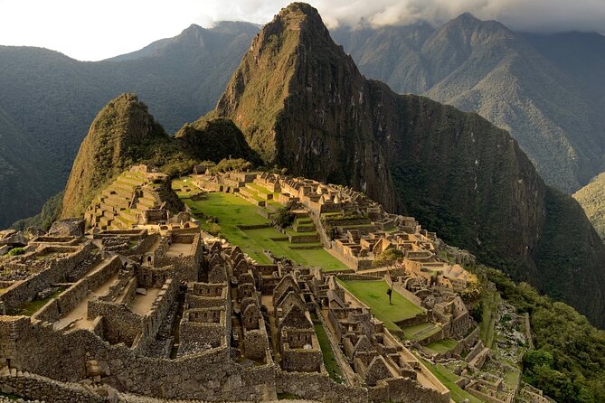 Sacred Valley Experience and Machu Picchu Sunrise 2-day Journey - Pisac: Mountain Ruins And A Town With Two Sides