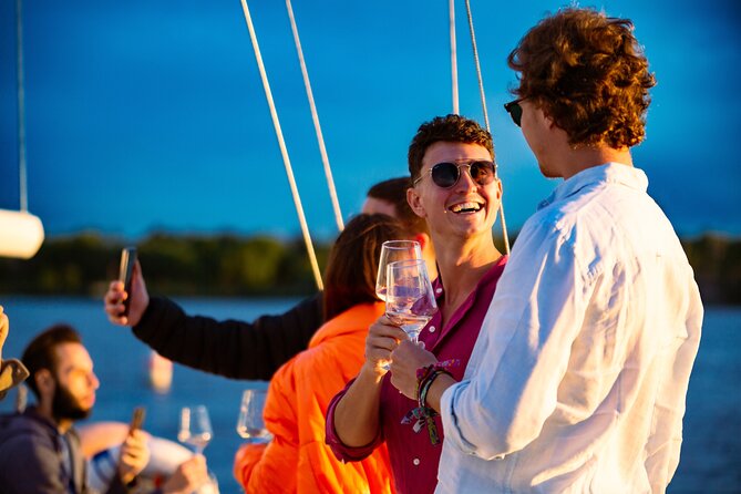 Sailing with Wine Tasting in Buenos Aires - Meeting the boat at Club Náutico San Isidro