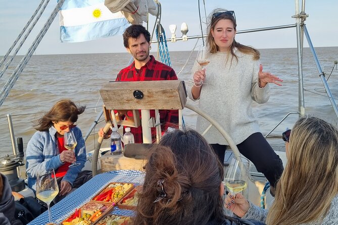 Sailing with Wine Tasting in Buenos Aires - Sailing toward the Río de la Plata