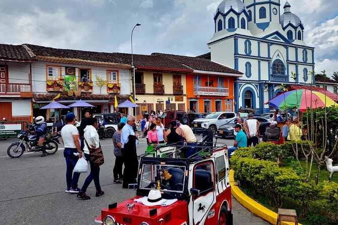 Salento, Cocora+Filand PREMIUM PLAN. exit: Pereira/Armenia. - Lunch and the Willys Jeep ride