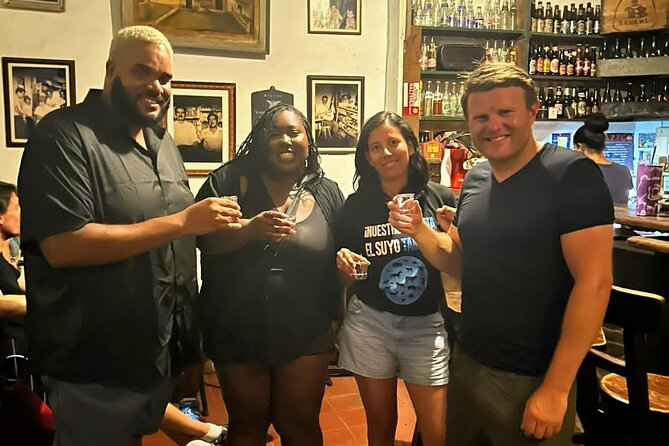 Salsa Bar Hopping in Cali - La Curva del Boulevard and Cali’s changing salsa style