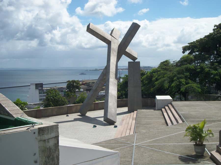 Salvador Historic Walking Tour - Pelourinho - Cruz Caída Square and the Atlantic view
