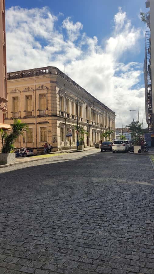 Salvador: Walking Tour Through Pelourinho - Praça Thomé de Souza and the Lacerda Elevator