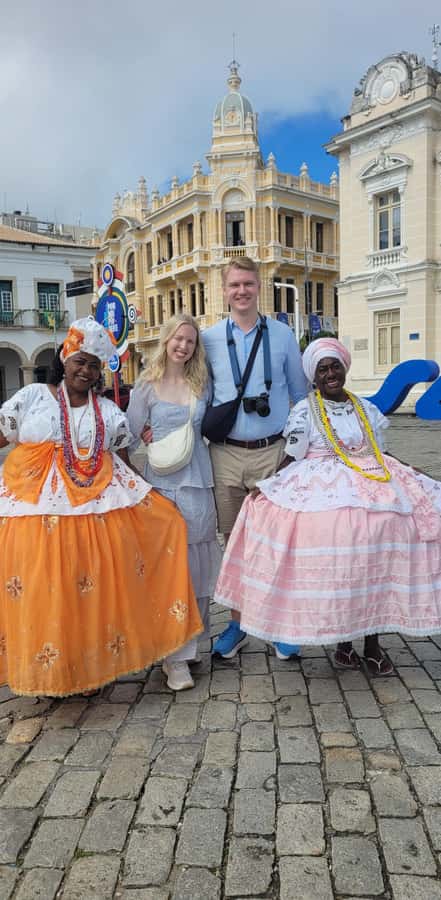 Salvador: Walking Tour Through Pelourinho - Praça da Sé and the Monument to the Fallen Cross