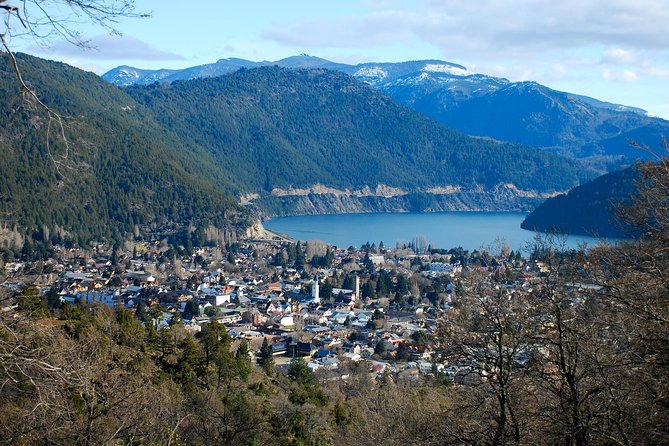 San Martin de los Andes by Seven Lakes Road from Bariloche - Leaving Bariloche beside Nahuel Huapi