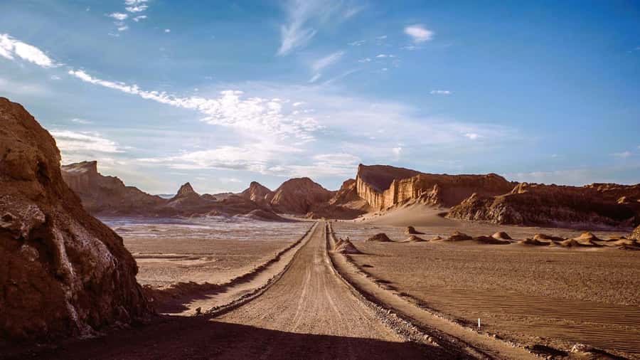 San Pedro de Atacama: Shared Moon Valley Tour - Why Moon Valley feels so different