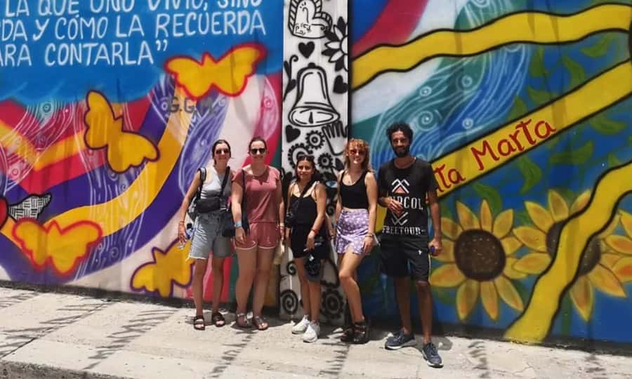 Santa Marta A Historical & Street food Experience - What the guide adds to the walk