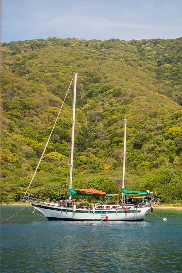 Santa Marta: Sailboat day tour to Tayrona Park - Key Points Before You Book