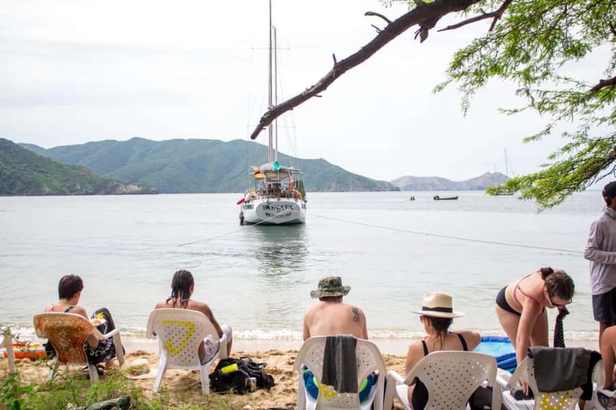 Santa Marta: Sailboat day tour to Tayrona Park - Leaving Santa Marta at 10am