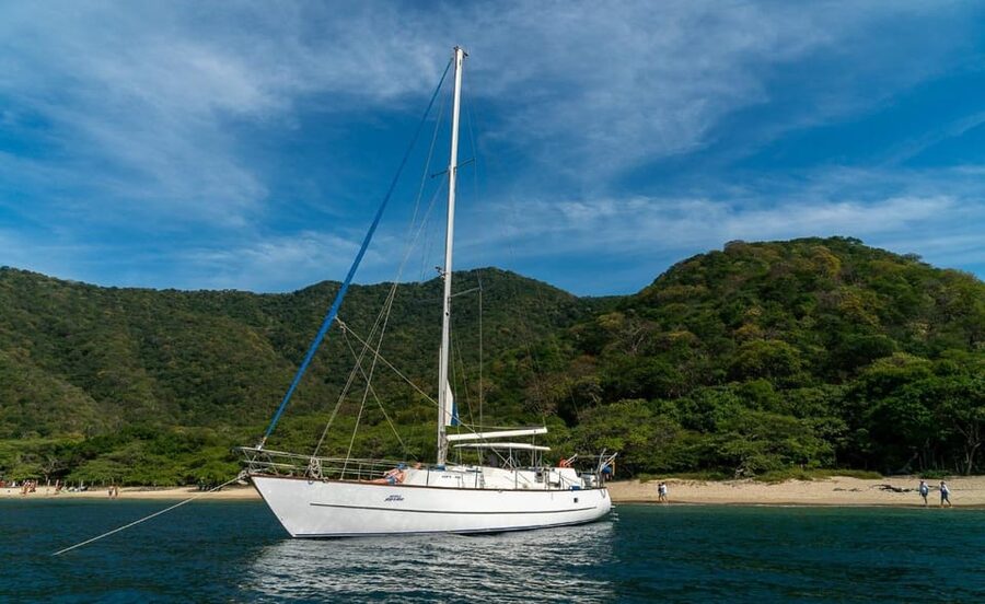 Santa Marta: Sailing Tour to Tayrona Park with Luis' Team - Tayrona Park closure dates and alternate bays