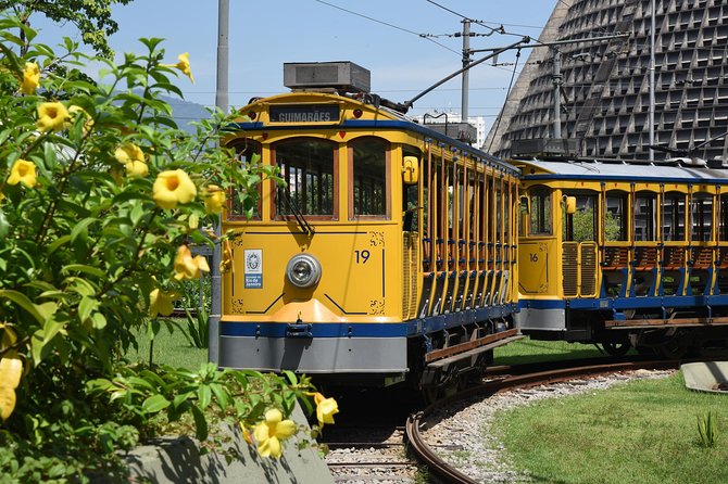 Santa Teresa, Lapa, and Cinelândia with Tram Ride and Selarón Steps - Riding the bondinho into Santa Teresa