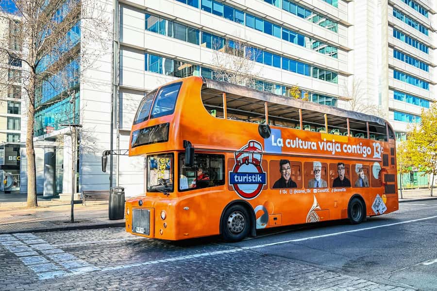 Santiago: 1-Day Hop-On Hop-Off Bus and Cable Car Ticket - Start at Parque Arauco and plan your route