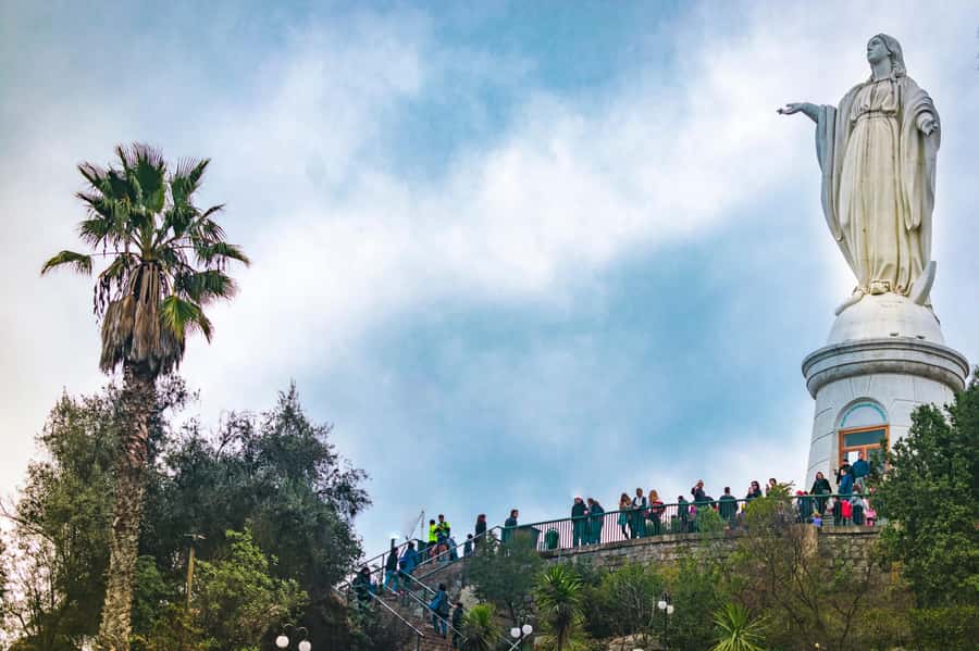 Santiago: 2-Day Hop-On Hop-Off Bus Ticket and Cable Car - Plaza de Armas and Santiago’s historic core