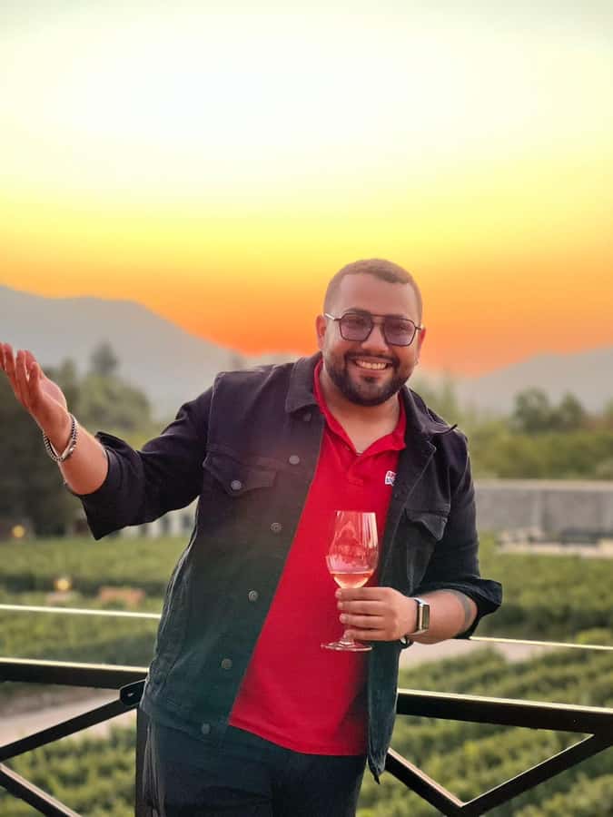 Santiago: Alyan Winery Sunset with Wine Tastings and Dinner - Four tastings in four different settings