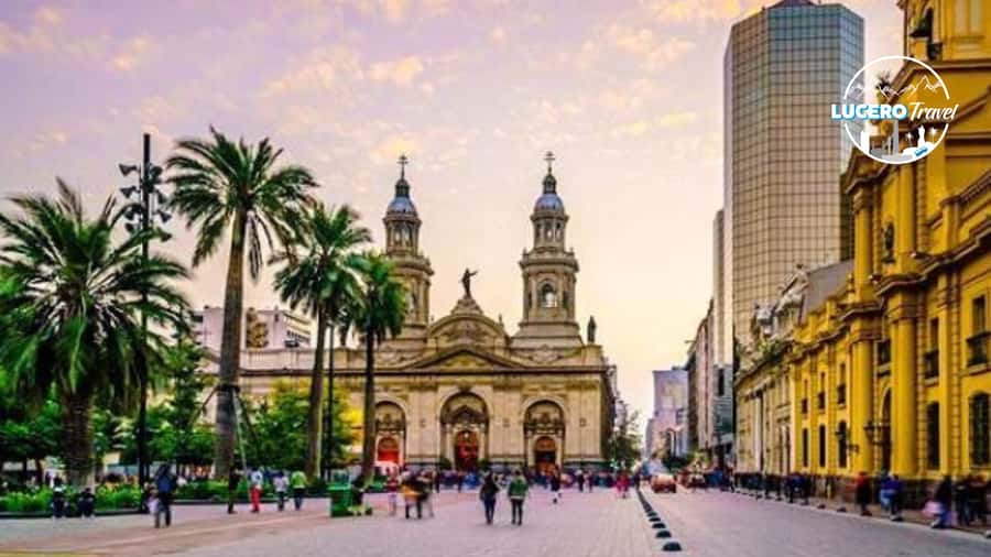 Santiago: City Highlights Walking Tour - La Moneda, where Chile’s politics come into view