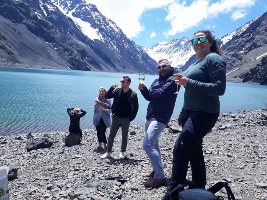 Santiago: Inca Lagoon and Vineyard Visit with Wine Tasting - Why Inca Lagoon makes a strong day trip from Santiago