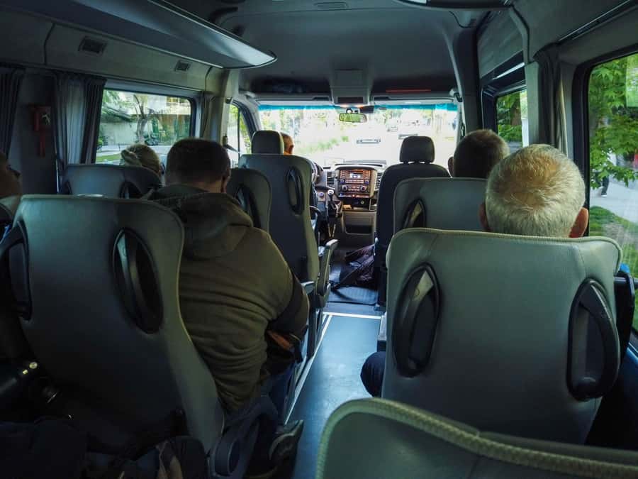 Santiago: Inca Lagoon Tour with Local Vineyard and Tasting - Los Caracoles: 29 switchbacks in five minutes