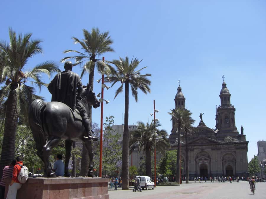 Santiago: The Essentials City Tour & Optional Concha y Toro - Santa Lucia Hill, or Huelén