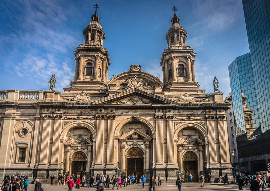Santiago: The Essentials City Tour & Optional Concha y Toro - What the $42 price gives you