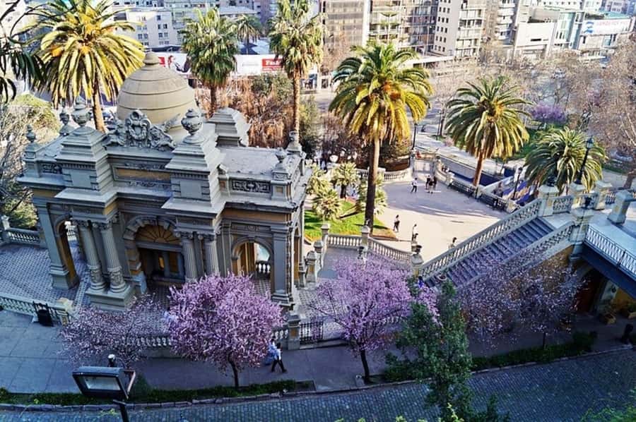 Santiago: The Essentials City Tour & Optional Concha y Toro - Who should book this Santiago tour?