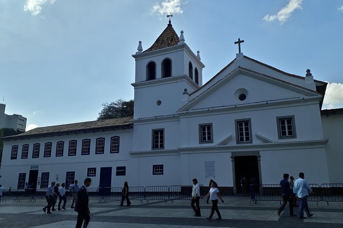Sao Paulo: Downtown-Center History Walking Tour - in English - Banco do Brasil and the coffee economy