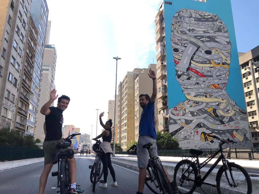 São Paulo: Downtown Historical Bike Tour - Who should book the São Paulo bike tour?