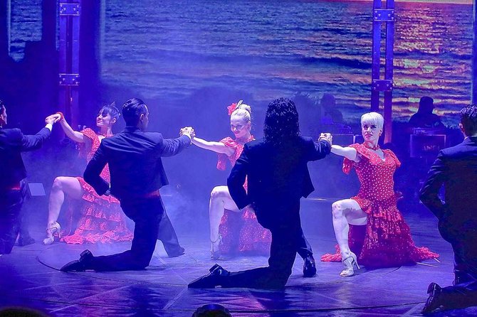 Señor Tango Show with Optional Dinner in Buenos Aires - The Eva Perón finale