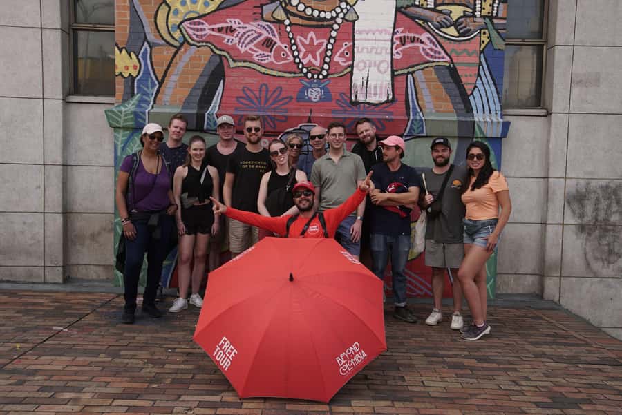 Shared Medellín Downtown Tour with Wireless Audio - La Alpujarra and the railroad that built momentum