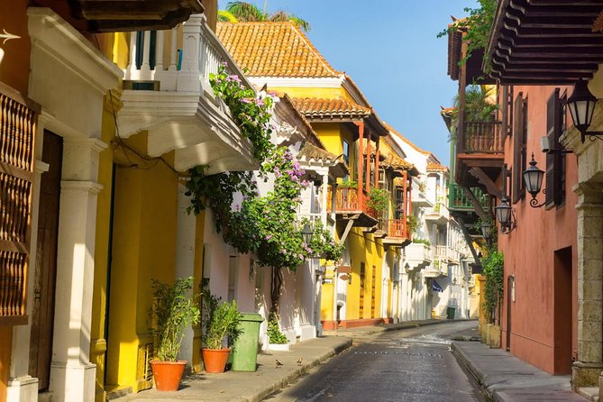 Shore Excursion PRIVATE City tour - A smart first look at Cartagena
