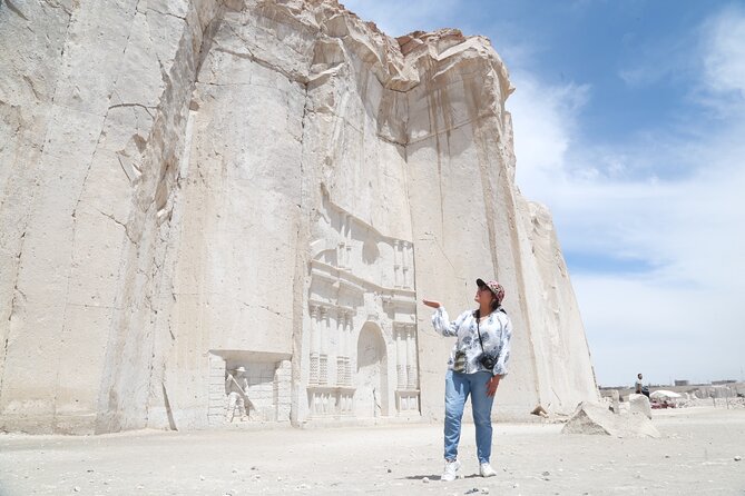 Sillar Route in Arequipa and viewpoint of the Volcanoes - What the guides add, and where the service varies