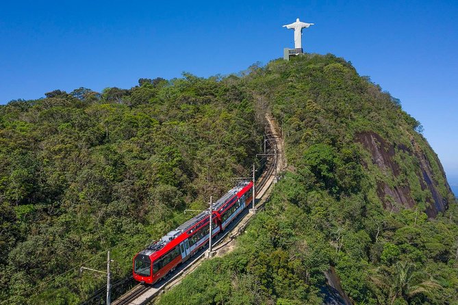Skip the Line to Christ Redeemer, Sugar Loaf and Barbecue Lunch - Cable cars and bay views at Sugar Loaf