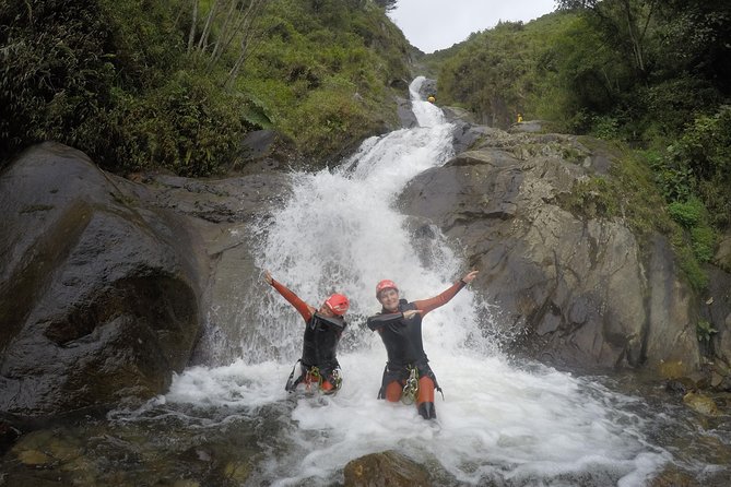 Small-Group Canyoning Experience in Baños de Agua Santa - What the 90-minute canyon section feels like