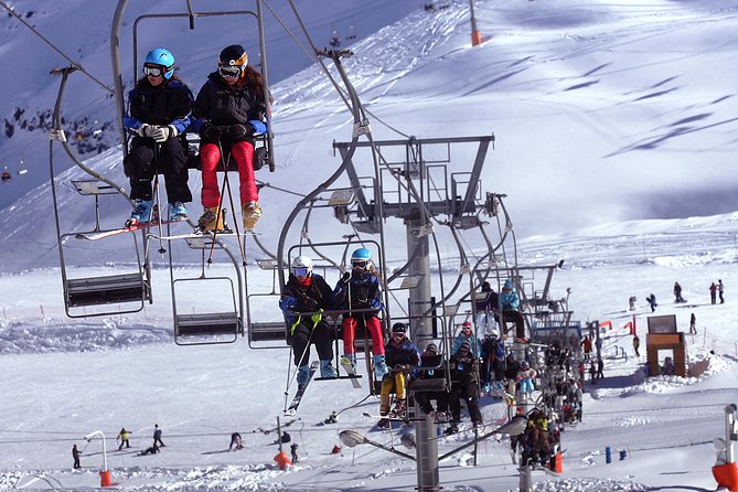 Small-Group Tour to Valle Nevado and Farellones from Santiago - The clothing rental stop needs a careful decision