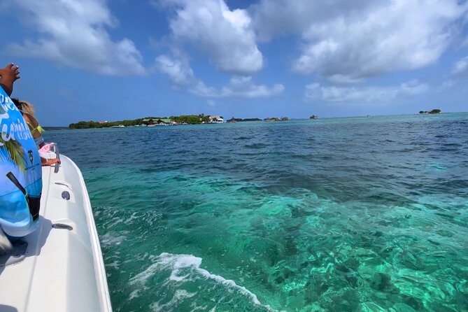 Sport Boat : Rosario Island,lunch on private island - What this Rosario Islands day actually delivers