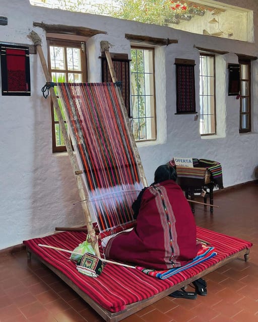 Sucre: Free Walking tour (History, culture and traditions) - The university courtyards and an old center of learning