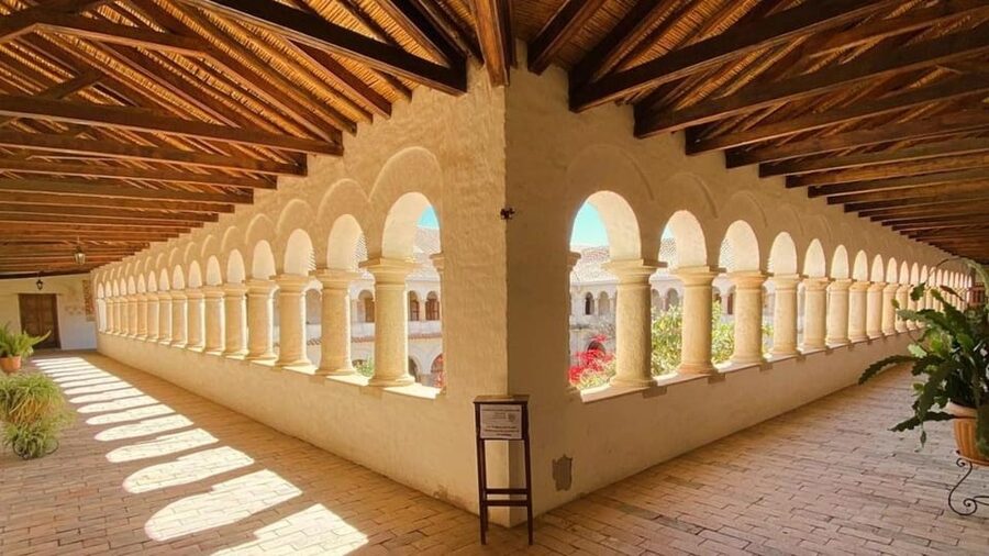 Sucre: Free Walking tour (History, culture and traditions) - The ancient castle and the former mayor’s office
