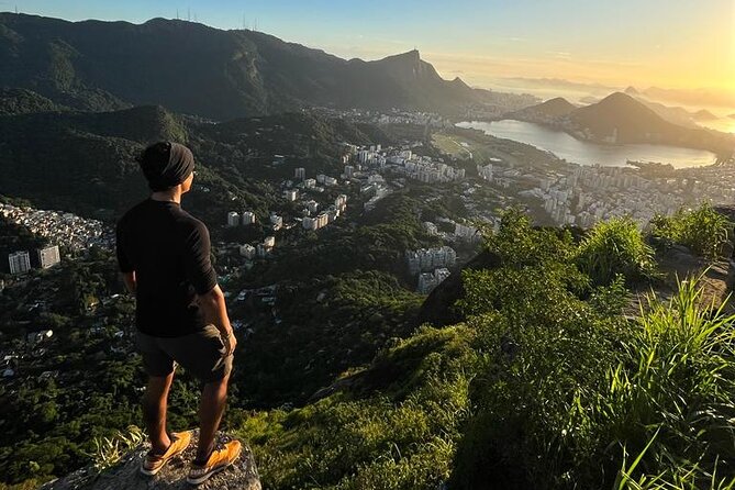 Sunrise and Sunrise Walk Two Brothers with Local Guide - Starting before dawn at Vidigal