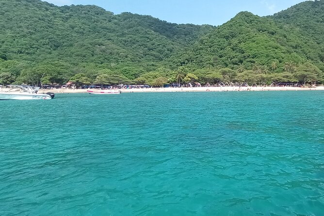 Tayrona by sea - The ride home and Santa Marta sunset