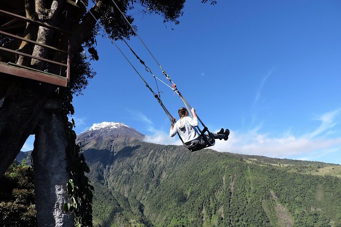 The best Pailon of Diablo and Tree House Tour. - A short look at Baños before the waterfalls