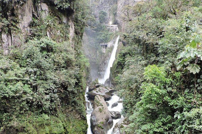 The best Pailon of Diablo and Tree House Tour. - Looking toward Tungurahua at La Casa del Árbol