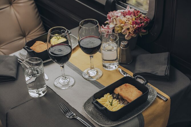 The First Class Machu Picchu Train by Inca Rail - The rail journey through the Sacred Valley
